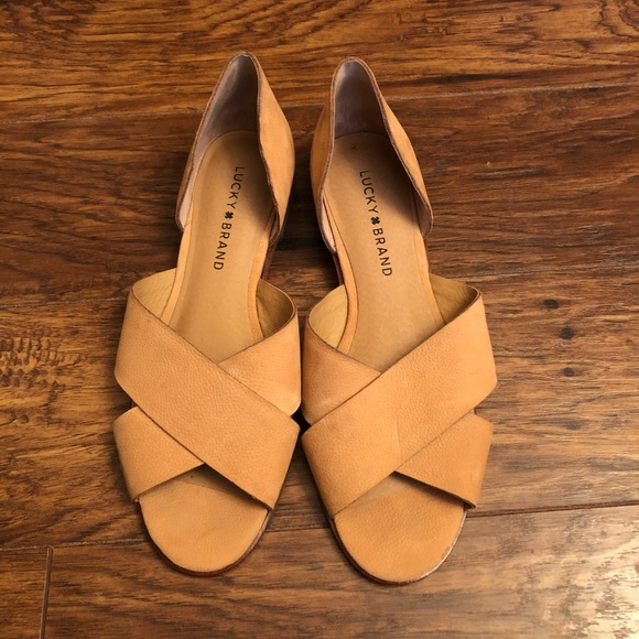 Lucky Brand Leather Sandal Open Toe Flats - Picture 2 of 5